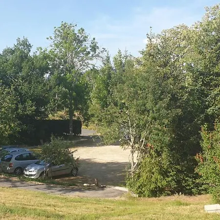 Chalet Lilas Pour 12 Prix Weekend شاليه Blavignac